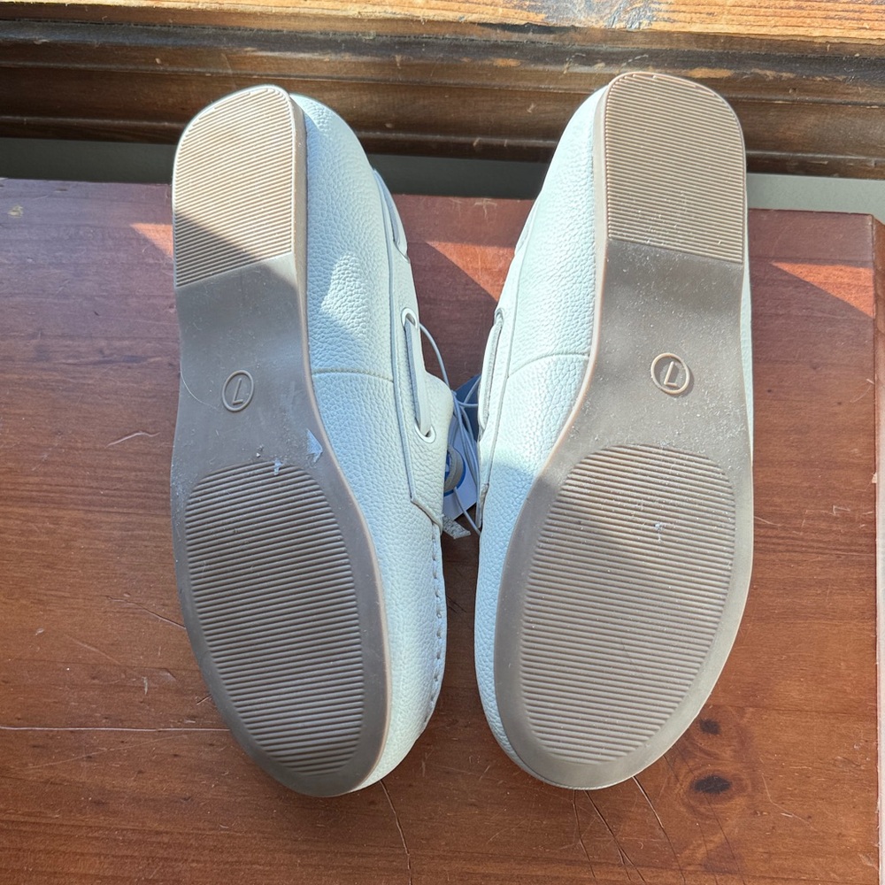 Universal Thread Lace-Up Loafers - Picture 3 of 3